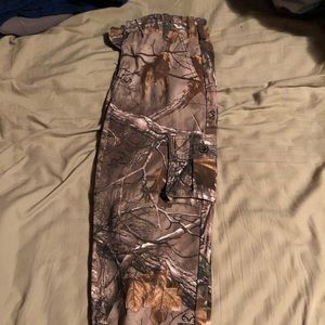 Camo youth realtree pants size 8